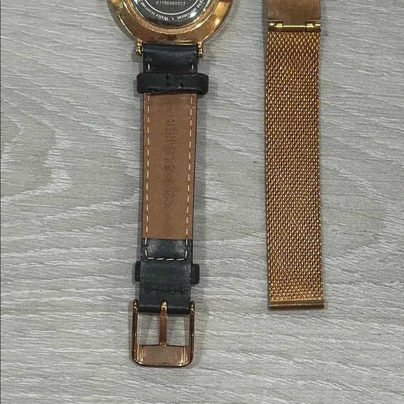 Daniel Wellington Watch - Picture 6 of 7